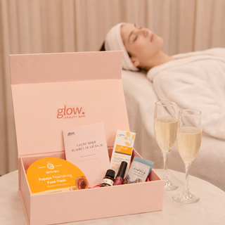 Box Novia Glow con productos de belleza preparado como parte de la experiencia para novias.